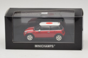 Mini Cooper Rød Med Japansk Flag Minichamps 1:43 80420309024-R1 Metal — billede 5 af 5