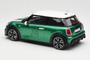MINI Cooper F56 JCW British Racing Grøn Otto 1:18 OT1098 Resin — billede 5 af 6