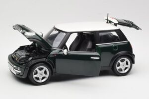 Mini Cooper Mk7 Grøn Maisto 1:18 7271336 Metal — billede 2 af 8