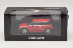 Mini Cooper One R50 Aero Rød Minichamps 1:43 431138272 Metal — billede 4 af 4