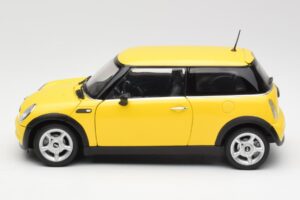 Mini Cooper One R50 Aerodynamikpakke Gul Kyosho 1:18 80430148553 Metal — billede 4 af 8