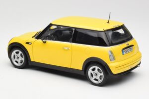 Mini Cooper One R50 Aerodynamikpakke Gul Kyosho 1:18 80430148553 Metal — billede 7 af 8