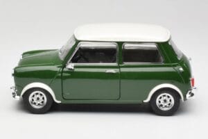Mini Cooper S British Racing Grøn & Old English Hvid Solido 1:18 8021 Metal — billede 4 af 8