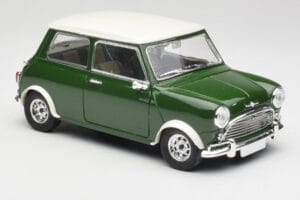 Mini Cooper S British Racing Grøn & Old English Hvid Solido 1:18 8021 Metal — billede 6 af 8