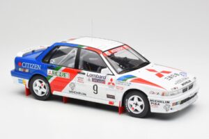 Mitsubishi Galant VR-4 #9 K. Eriksson / S. Parmander RAC Rally 1990 IXO 1:18 18RMC192A Metal — billede 4 af 6