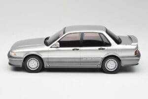 Mitsubishi Galant VR-4 Sølv IXO 1:18 18CMC191 Metal — billede 3 af 6