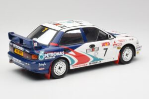 Mitsubishi Lancer Evo 3 Group A #4 T. Makinen / S. Harjanne Rally Australia 1996 Otto 1:18 OT475 Resin — billede 2 af 6