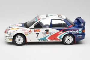Mitsubishi Lancer Evo 3 Group A #4 T. Makinen / S. Harjanne Rally Australia 1996 Otto 1:18 OT475 Resin — billede 3 af 6
