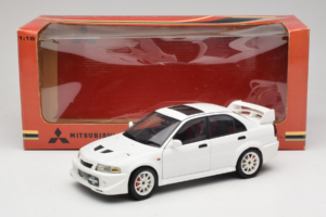 Mitsubishi Lancer Evo VI Tommi Makinen Edition Hvid AUTOart 1:18 77157 Metal — billede 8 af 8