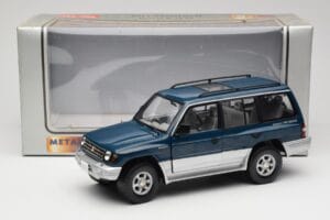 Mitsubishi Pajero V20 LWB Blå & Sølv Sun Star 1:18 1212 Metal — billede 8 af 8
