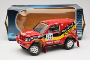 Mitsubishi Pajero Rallye Raid #205 Paris-Dakar Rally 2001 Solido 1:18 9022 Metal — billede 8 af 8