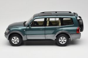 Mitsubishi Pajero V73 Grøn YC Model 1:18 241218040101010215 Metal — billede 4 af 8
