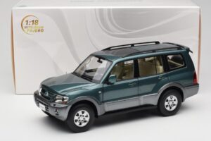 Mitsubishi Pajero V73 Grøn YC Model 1:18 241218040101010215 Metal — billede 8 af 8