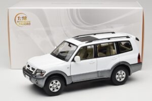 Mitsubishi Pajero V73 Hvid YC Model 1:18 241218040103010206 Metal — billede 8 af 8
