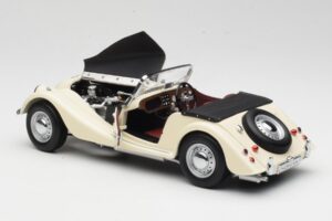 Morgan 4/4 Series II Hvid Kyosho 1:18 08111W Metal — billede 5 af 8
