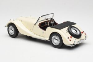 Morgan 4/4 Series II Hvid Kyosho 1:18 08111W Metal — billede 7 af 8