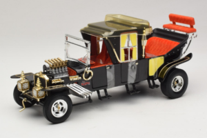 Munsters Koach Sort ERTL 1:18 33036 Metal