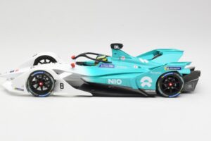 NIO 004 Team NIO #8 T. Dillmann Formula E Season 5 2019 Minichamps 1:18 114180008 Metal — billede 3 af 6