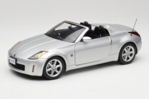 Nissan 350Z Z33 Roadster Diamond Sølv AUTOart 1:18 77371 Metal