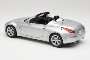 Nissan 350Z Z33 Roadster Diamond Sølv AUTOart 1:18 77371 Metal — billede 7 af 8
