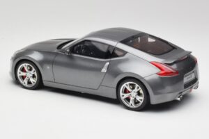 Nissan 370Z Z34 Gun Metallic Otto 1:18 OT465 Resin — billede 5 af 6