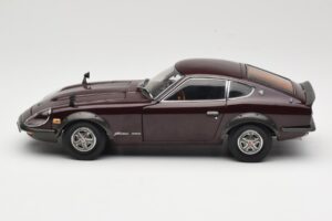 Nissan Fairlady 240Z-G S30 Bordeauxrød Kyosho 1:18 08212M Metal — billede 4 af 8