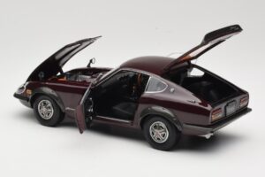 Nissan Fairlady 240Z-G S30 Bordeauxrød Kyosho 1:18 08212M Metal — billede 5 af 8