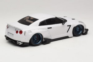 Nissan GT-R R35 Boost Wars 2 Hvid Jp Kraemo 1:18 KRAEMO001 Metal — billede 3 af 7