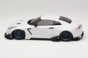Nissan GT-R R35 Boost Wars 2 Hvid Jp Kraemo 1:18 KRAEMO001 Metal — billede 4 af 7