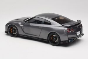 Nissan GT-R R35 Track Edition NISMO Gun Metallic MotorHelix 1:18 M83507 Metal — billede 7 af 8