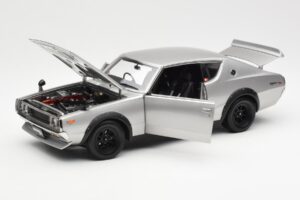 Nissan Skyline 2000 GT-R KPGC110 Sølv Kyosho 1:18 08255S Metal — billede 2 af 8