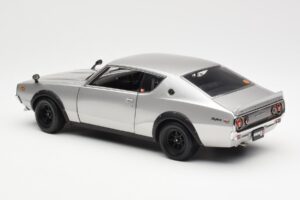 Nissan Skyline 2000 GT-R KPGC110 Sølv Kyosho 1:18 08255S Metal — billede 7 af 8