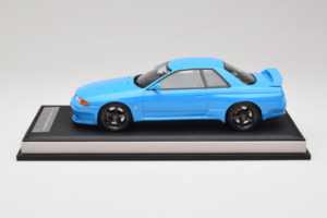 Nissan Skyline GT-R R32 Customized Version Blå MotorHelix 1:18 MH029CB Resin