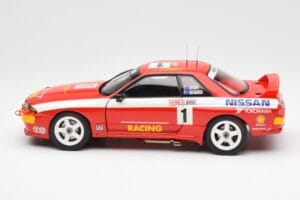 Nissan Skyline GT-R R32 #1 J. Richards / M. Skaife Bathurst 1000 Winner 1992 AUTOart 1:18 89279 Metal — billede 4 af 8