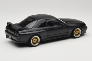 Nissan Skyline GT-R R32 V-Spec II Tuned Version Matt Black AUTOart 1:18 77418 Metal — billede 3 af 8