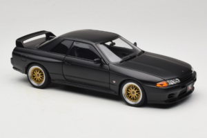 Nissan Skyline GT-R R32 V-Spec II Tuned Version Matt Black AUTOart 1:18 77418 Metal — billede 6 af 8