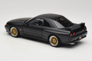 Nissan Skyline GT-R R32 V-Spec II Tuned Version Matt Black AUTOart 1:18 77418 Metal — billede 7 af 8