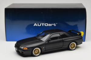 Nissan Skyline GT-R R32 V-Spec II Tuned Version Matt Black AUTOart 1:18 77418 Metal — billede 8 af 8