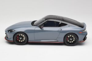 Nissan Z RZ34 NISMO Stealth Grå GT Spirit 1:18 GT484 Resin — billede 3 af 6