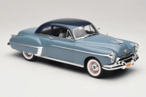 Oldsmobile 88 Blå Grease Auto World 1:18 AWSS103/06 Metal — billede 6 af 8