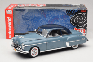 Oldsmobile 88 Blå Grease Auto World 1:18 AWSS103/06 Metal — billede 8 af 8
