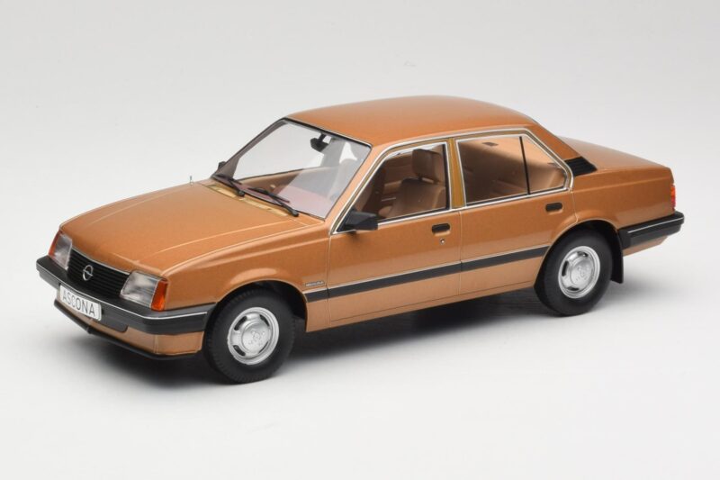 Opel Ascona C Berlina Beige Metallic MCG 1:18 MCG18459 Metal
