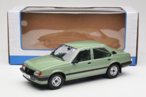 Opel Ascona C Metallic Light Green MCG 1:18 MCG18458 Metal — billede 6 af 6