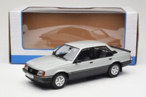 Opel Ascona C SR Sølv MCG 1:18 MCG18460 Metal — billede 6 af 6