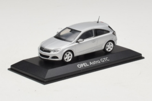 Opel Astra H GTC Sølv Minichamps 1:43 ASTRA003 Metal — billede 2 af 4
