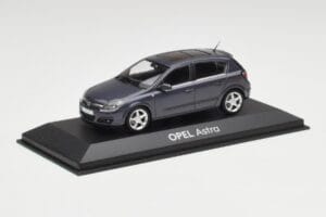 Opel Astra H Mørkeblå Minichamps 1:43 B24910027-A1 Metal — billede 2 af 4