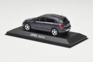 Opel Astra H Mørkeblå Minichamps 1:43 B24910027-A1 Metal — billede 3 af 4