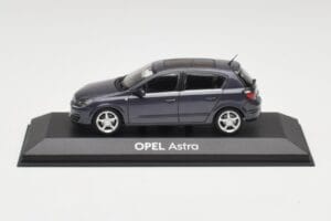 Opel Astra H Mørkeblå Minichamps 1:43 B24910027-A1 Metal