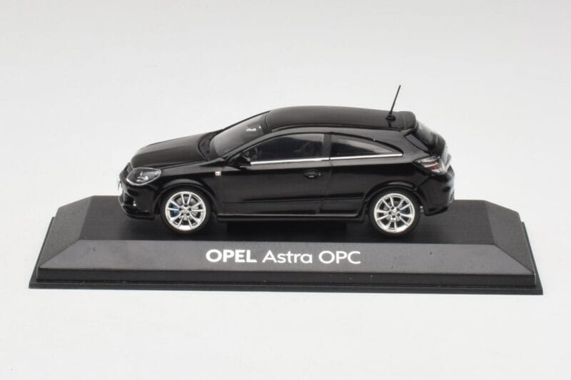Opel Astra H OPC Sort Minichamps 1:43 90399890 Metal