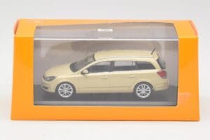 Opel Astra H Stationcar Gul Minichamps 1:43 1799098 Metal — billede 4 af 4